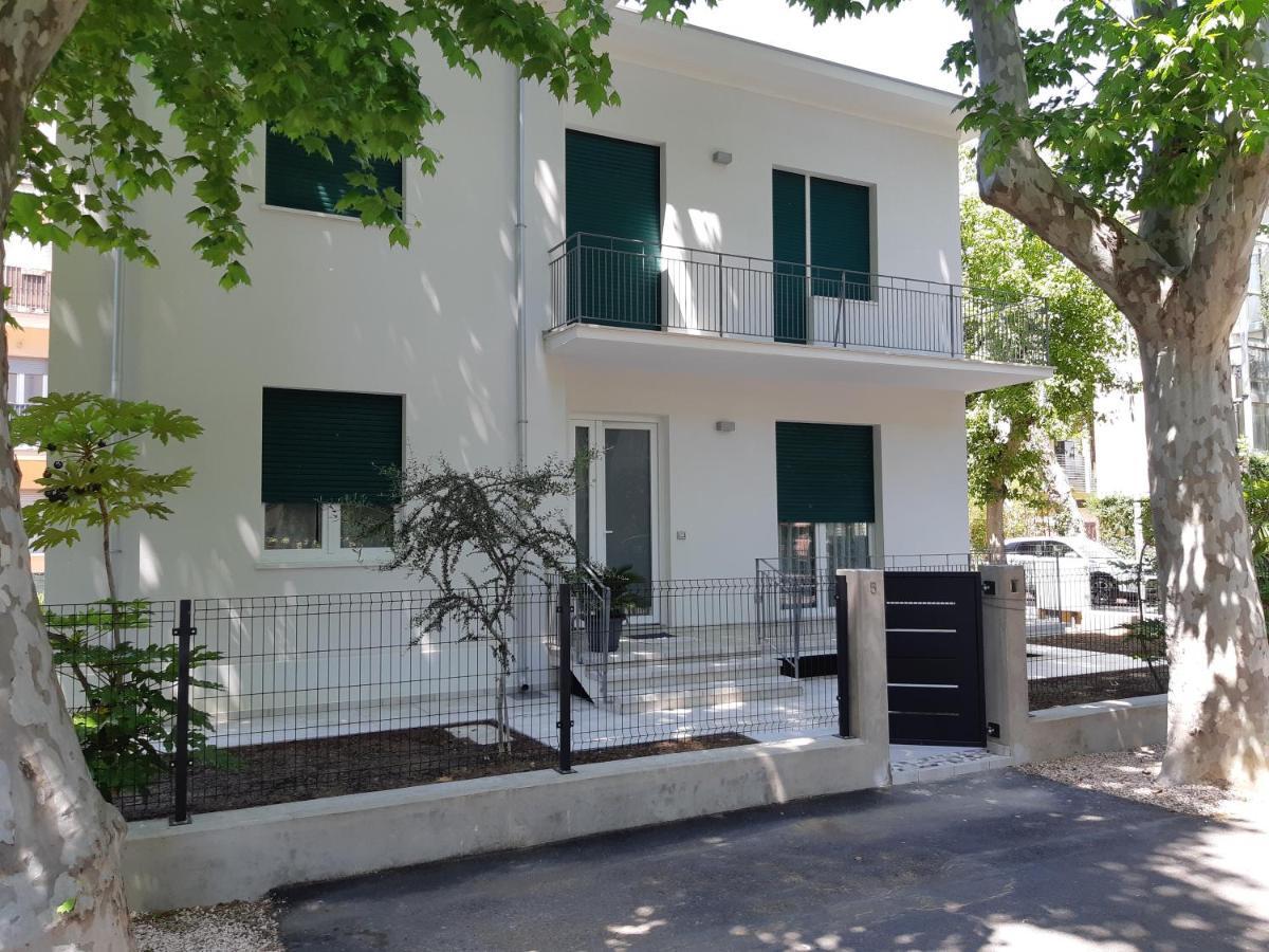 Villa Lina Rimini Buitenkant foto
